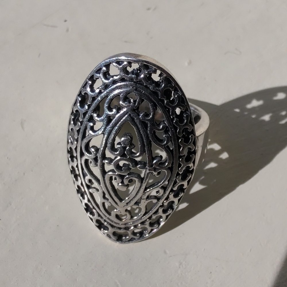 Sterling Silver Oval Detailed Openwork Statement Ring Size 7 - Picture 8 of 12